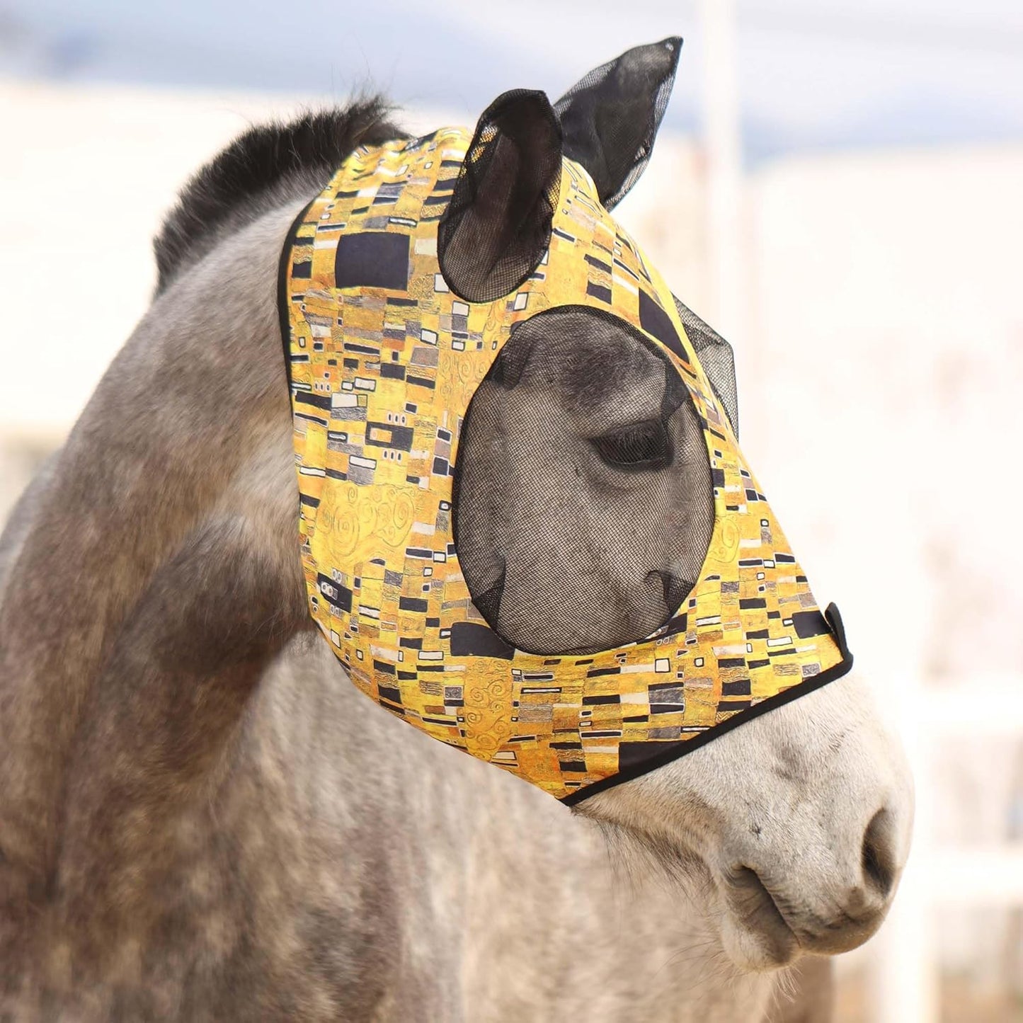 Harrison Howard Super Comfort Stretchy Fly Mask Large Eye Space with UV Protection Soft on Skin with Breathability Golden Shape M