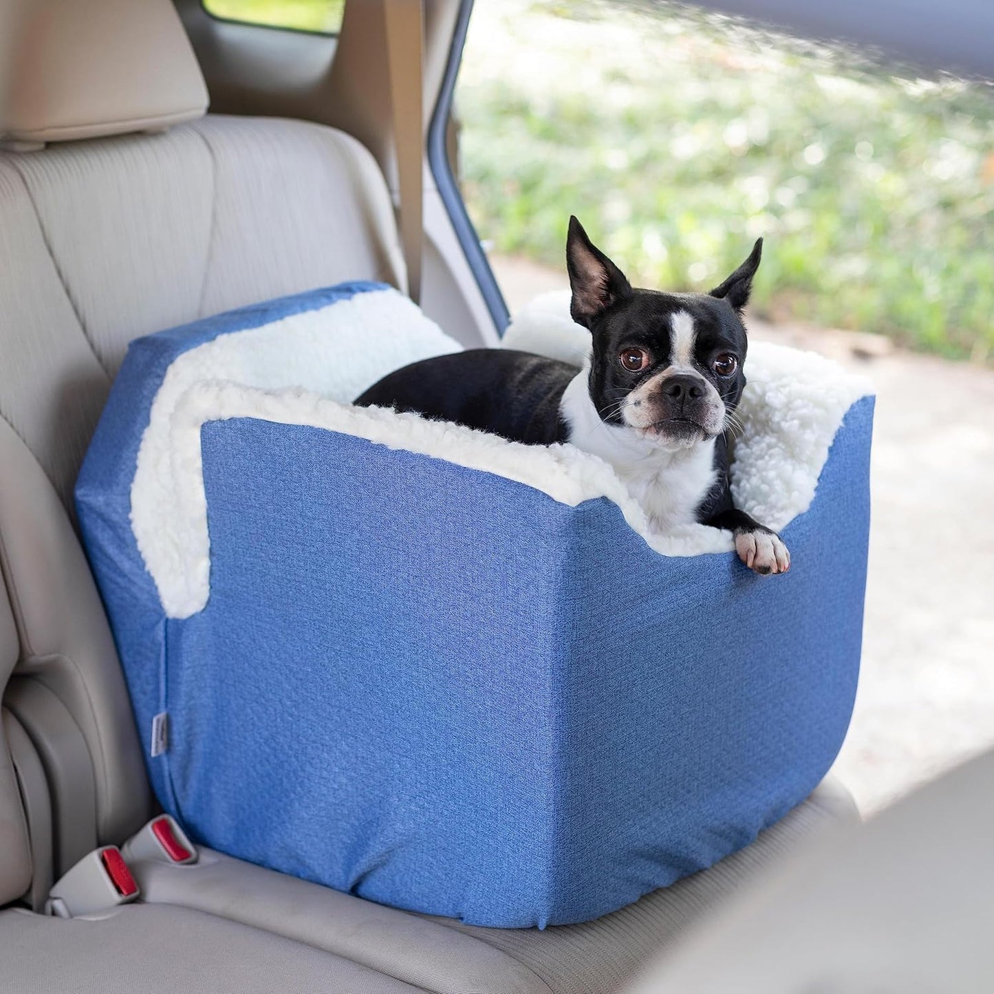 Snoozer Dog Car Seat: Lookout I Booster Seat for Small Dogs (5-15 lbs), Denim Diamond Fabric, Machine Washable Cover