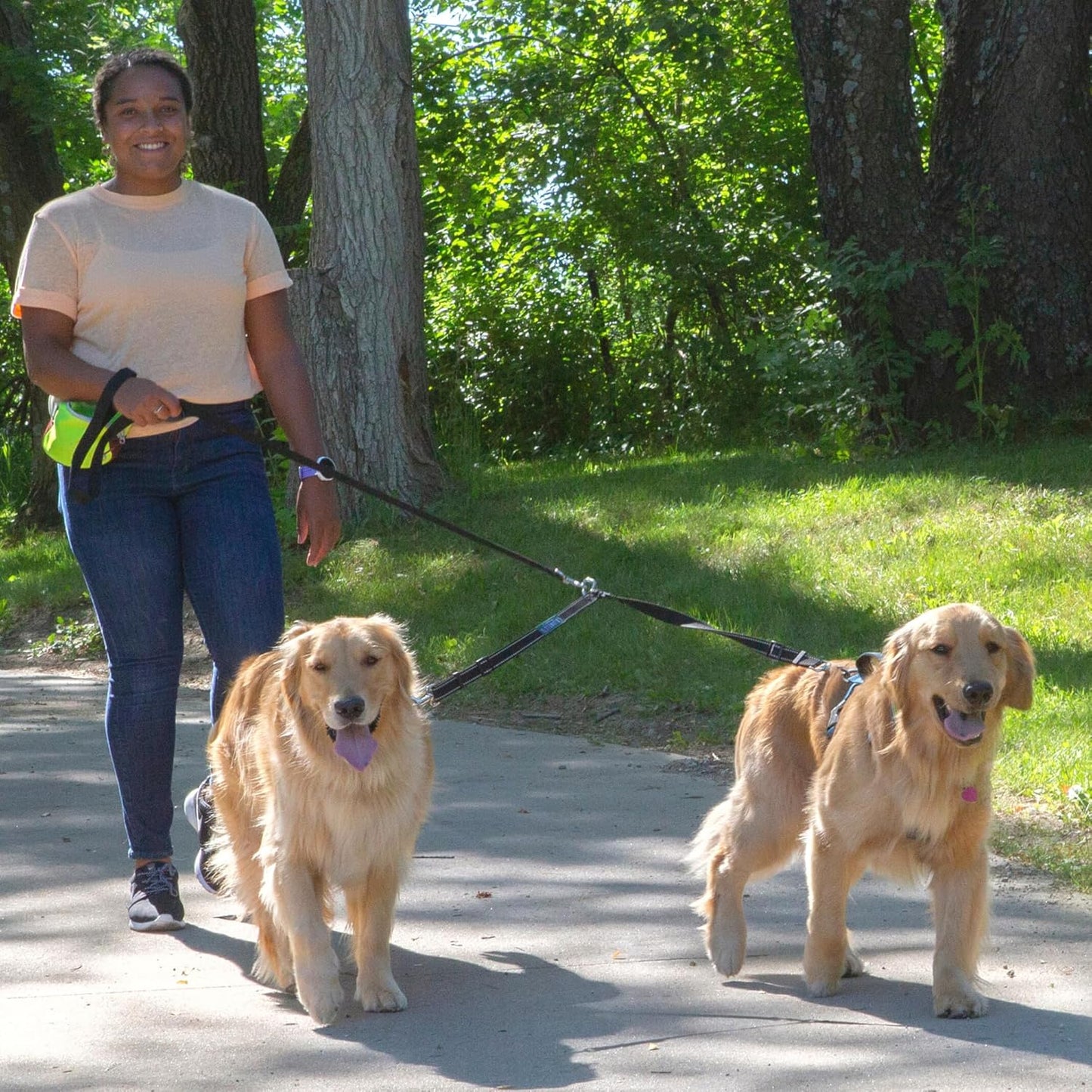 Caldwell's Pet Supply Co. Leash Coupler, Two Dog Leash Splitter to Split Leashes for Walking 2 Dogs, Tangle Free Double Dog Leashes Connector, Adjustable Attachment for Medium or Large Dogs